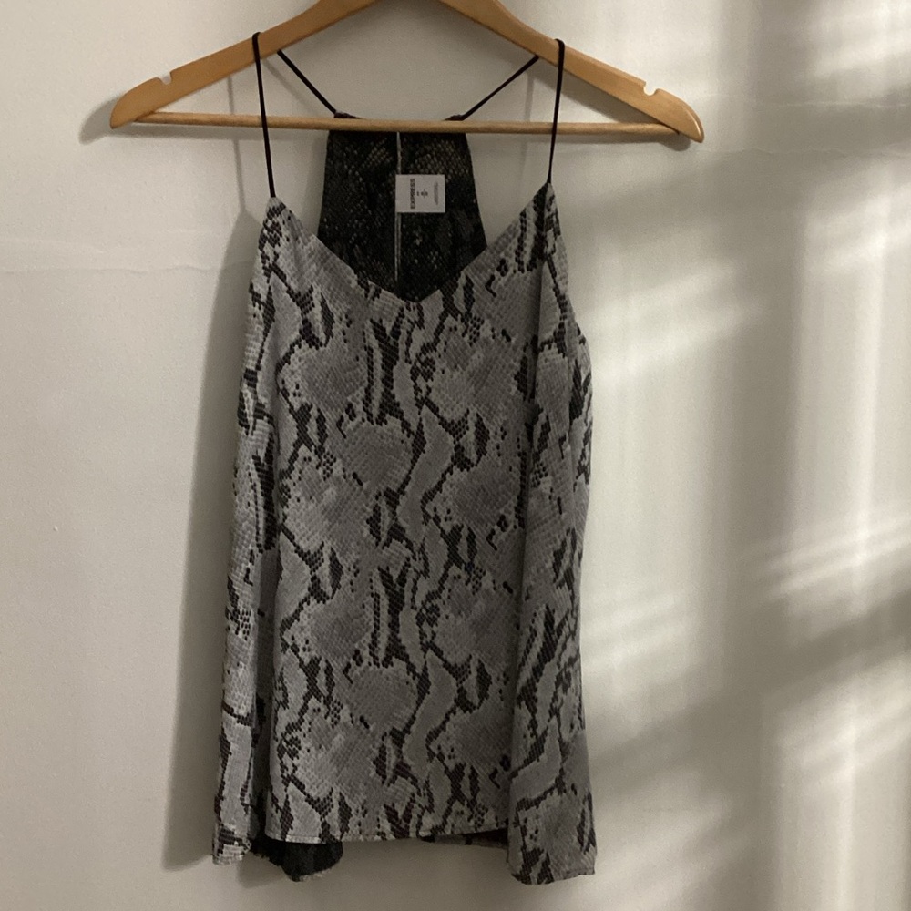 Express Monochrome Snake Print Top ♥️